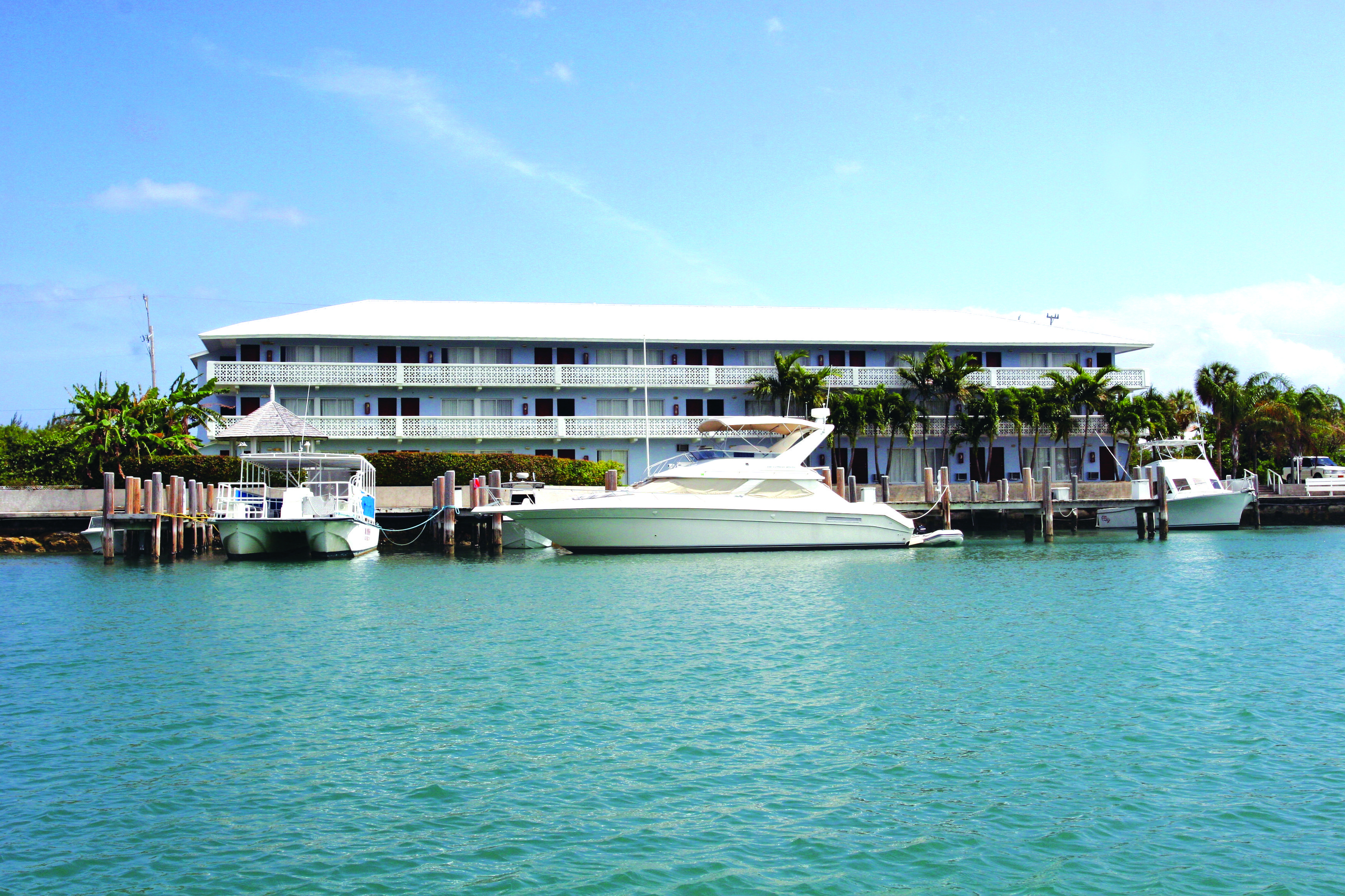 Flamingo Bay Hotel & Marina Фрийпорт Екстериор снимка