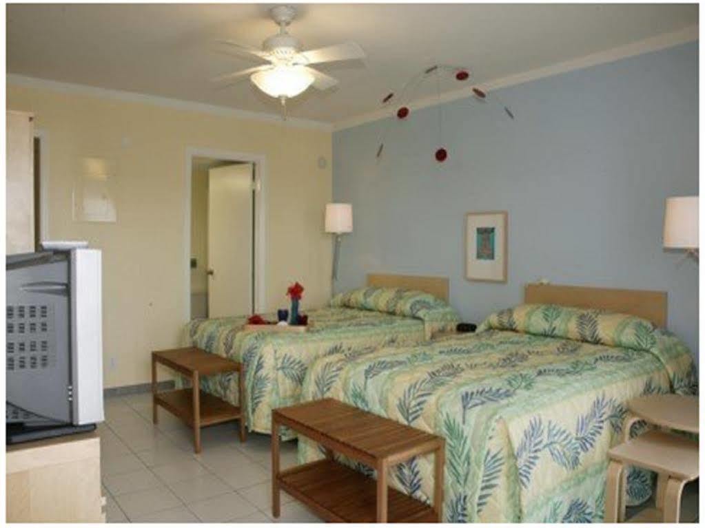 Flamingo Bay Hotel & Marina Фрийпорт Стая снимка